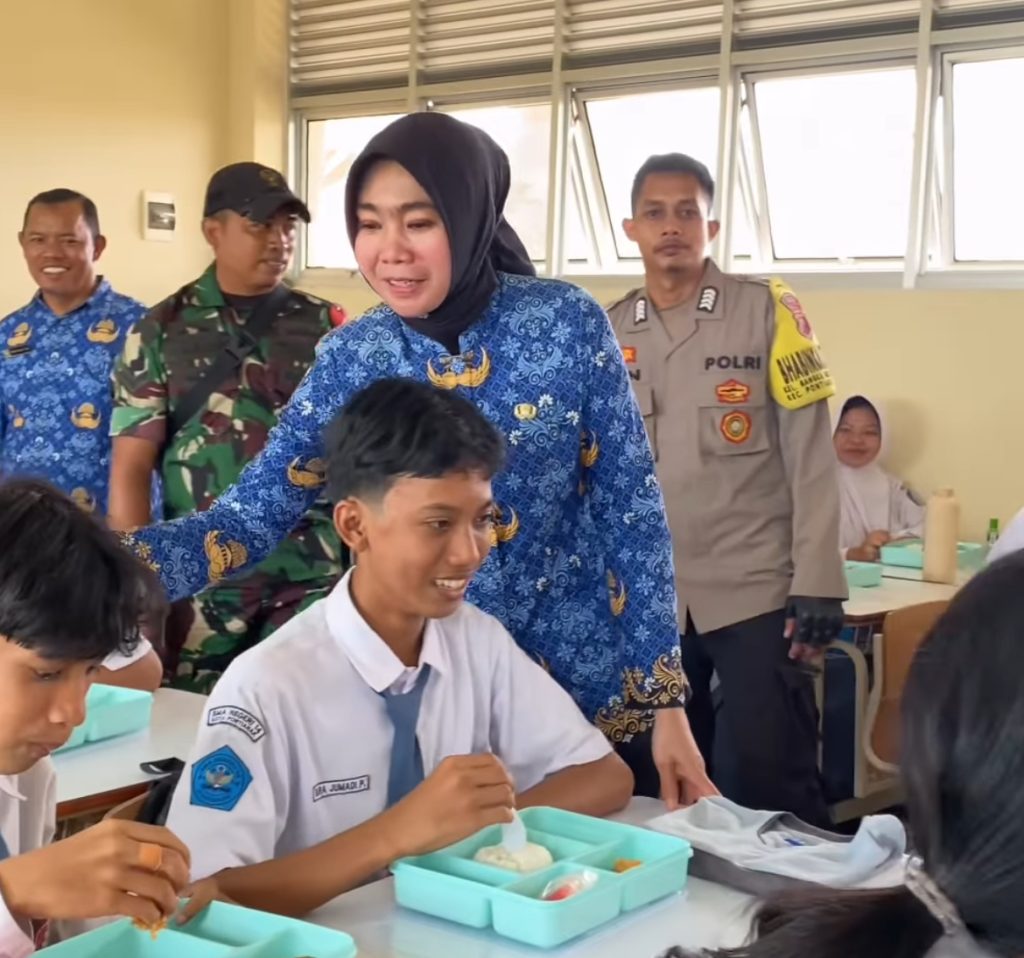 Tangkapan Layar 2025-03-25 pada 01.39.33